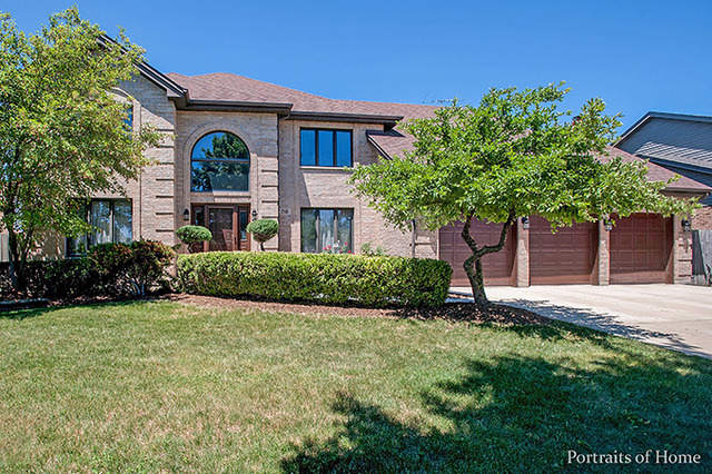 710 E Catalpa St, Addison, IL 60101 photo 1