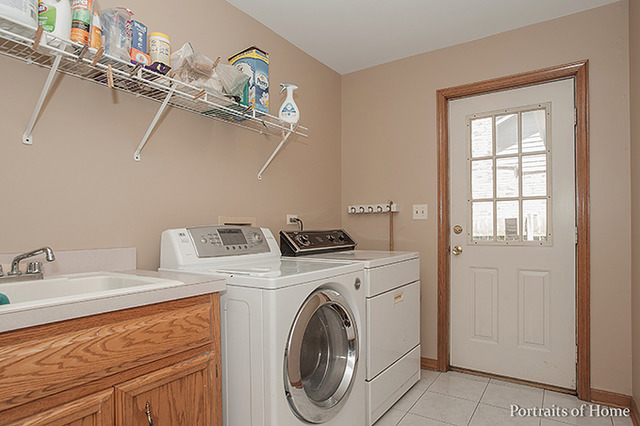 710 E Catalpa St, Addison, IL 60101 photo 23