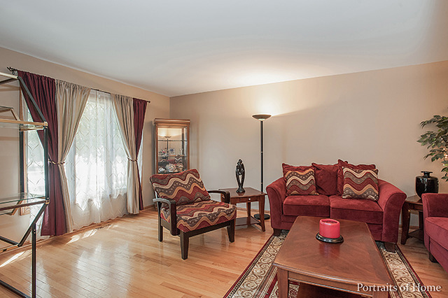 710 E Catalpa St, Addison, IL 60101 photo 9