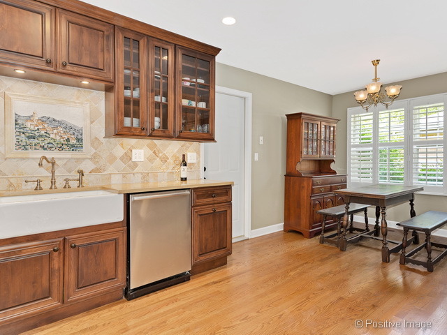 201 E Thompson Dr, Wheaton, IL 60189 photo 10