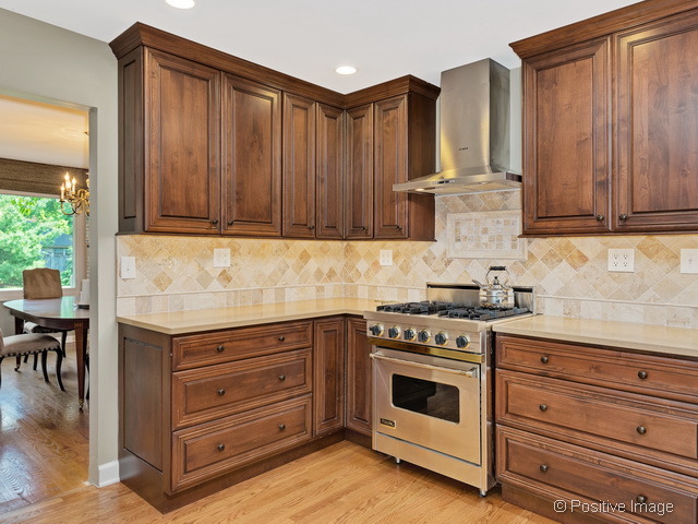 201 E Thompson Dr, Wheaton, IL 60189 photo 8
