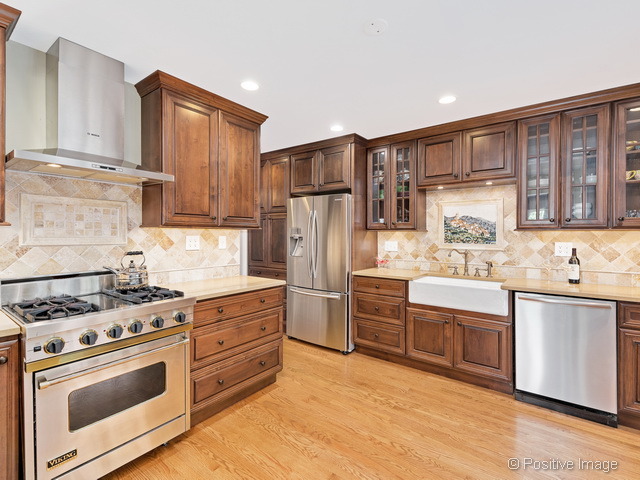 201 E Thompson Dr, Wheaton, IL 60189 photo 7