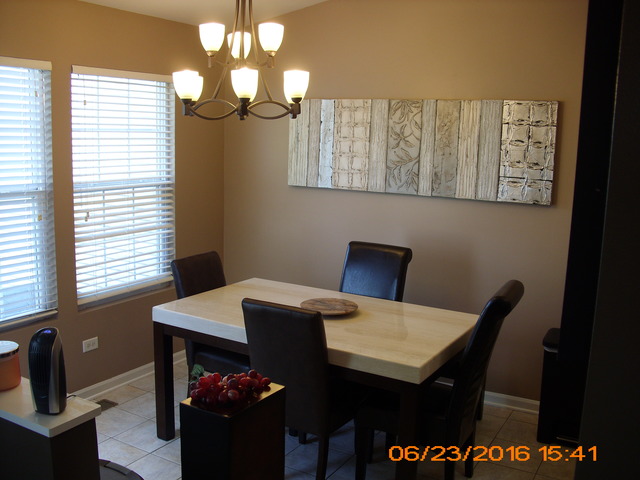 2006 Leness Ln, Crest Hill, IL 60403 photo 4