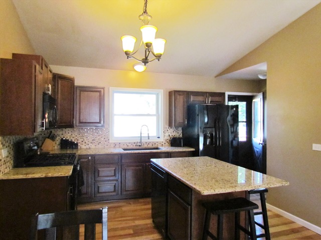 313 Washington St, Ingleside, IL 60041 photo 3