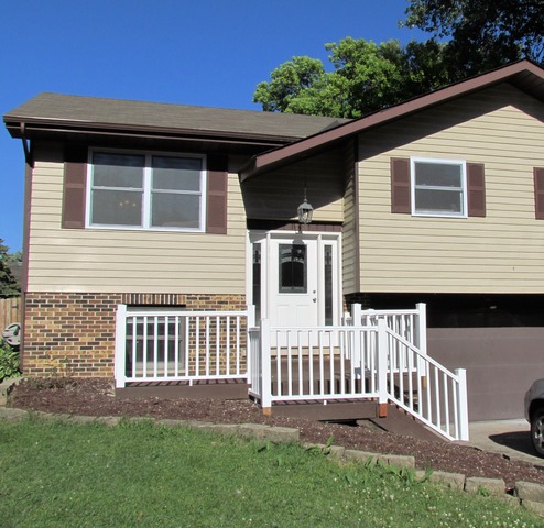 313 Washington St, Ingleside, IL 60041 photo 1