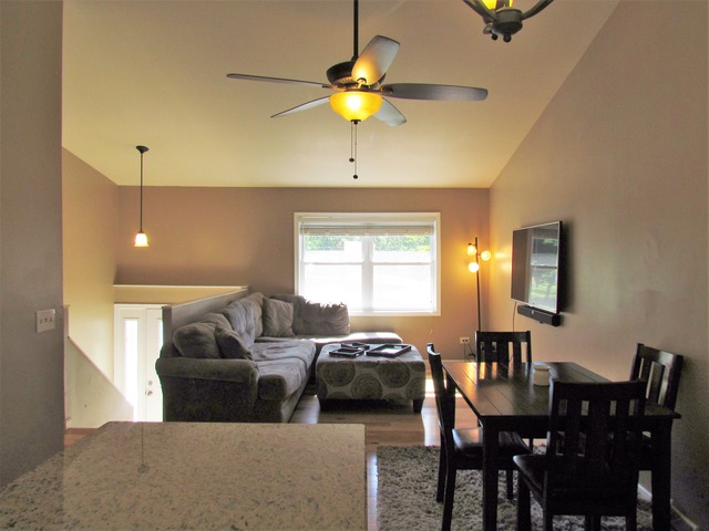 313 Washington St, Ingleside, IL 60041 photo 2