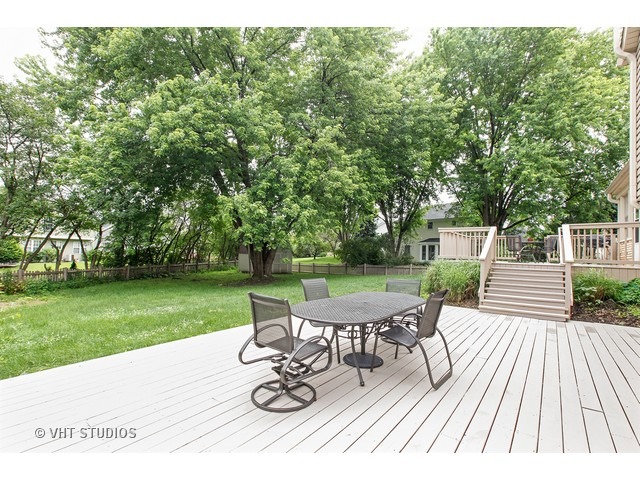 225 Mayfair Dr, Aurora, IL 60504 photo 24