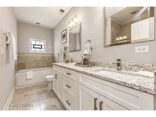 848 E 48th St, Chicago, IL 60615 photo 7