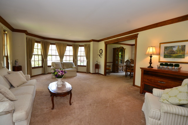 915 Campbell Ave, Wheaton, IL 60189 photo 11