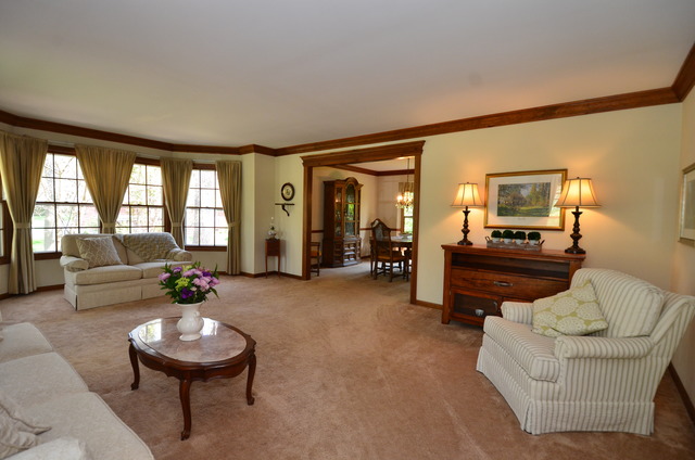 915 Campbell Ave, Wheaton, IL 60189 photo 10