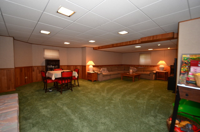 915 Campbell Ave, Wheaton, IL 60189 photo 18