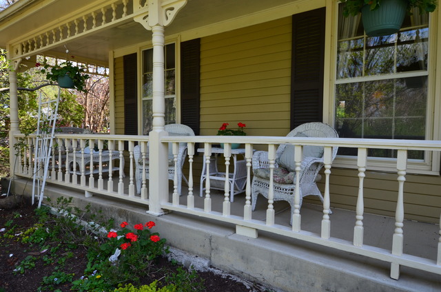 915 Campbell Ave, Wheaton, IL 60189 photo 3
