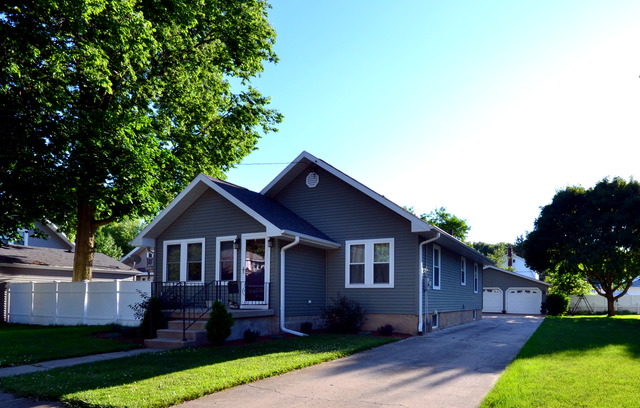 523 Cornell St, Ottawa, IL 61350 photo 1