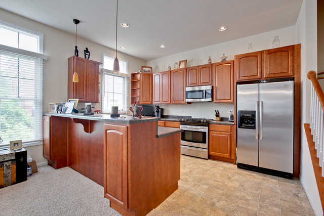 143 River Walk Ct, Elgin, IL 60120 photo 8