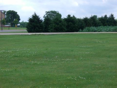 601603 Effie Dr, Earlville, IL 60518