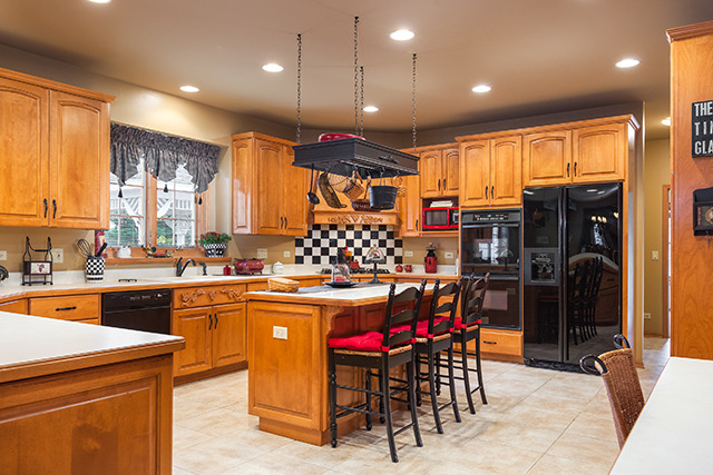 5 N805 Dunham Trails Rd, Wayne, IL 60184 photo 9