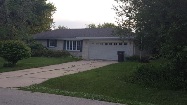 11670 Wagon Ln, Roscoe, IL 61073 photo 1