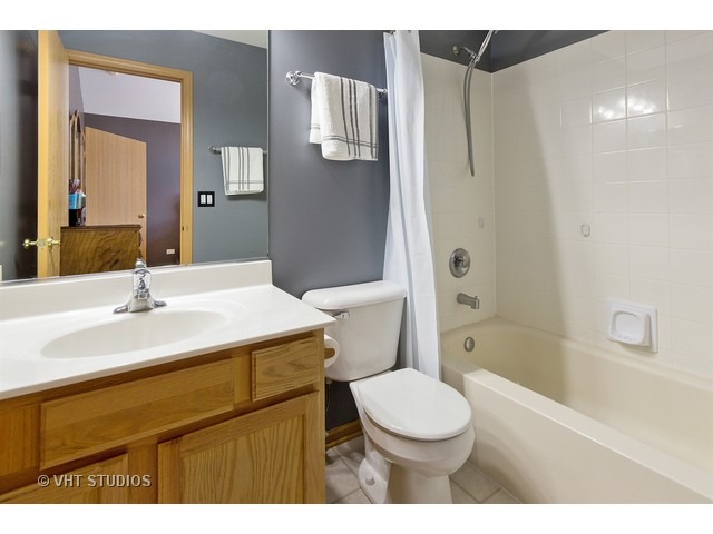 17588 Gilbert Dr, Lockport, IL 60441 photo 8
