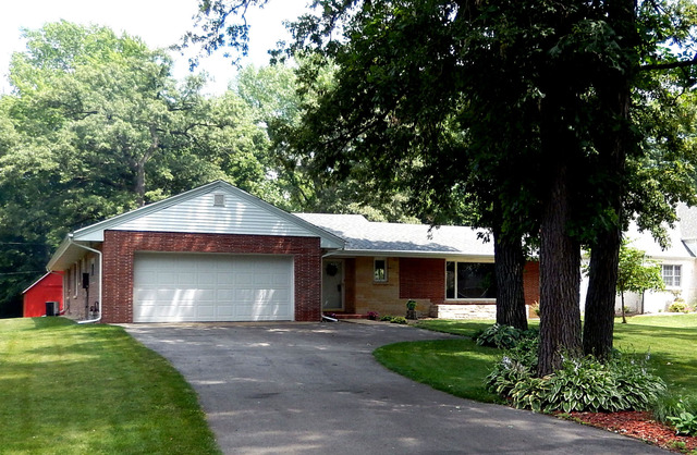 16 Elmwood Dr, Kankakee, IL 60901 photo 1