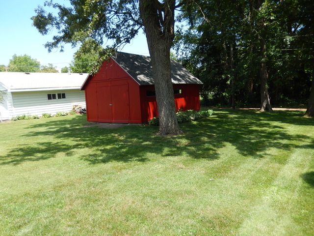 16 Elmwood Dr, Kankakee, IL 60901 photo 23