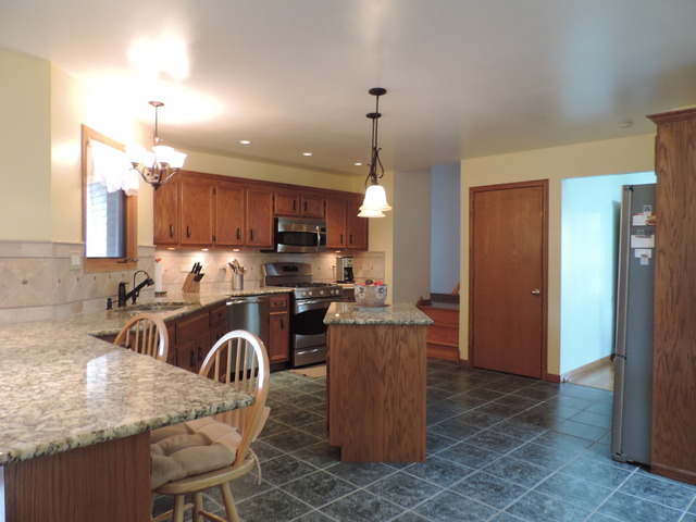 26548 S Oak River Dr, Monee, IL 60449 photo 3