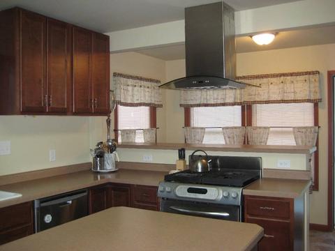 325 N Wooster St, Capron, IL 61012 photo 3