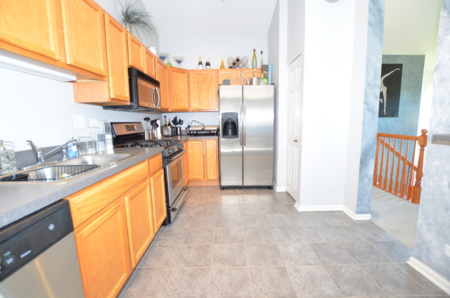 2340 Georgetown Cir, Aurora, IL 60503 photo 7