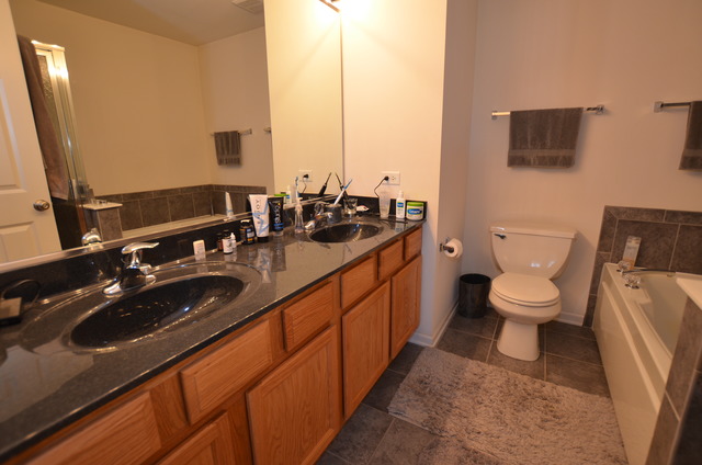 2340 Georgetown Cir, Aurora, IL 60503 photo 10