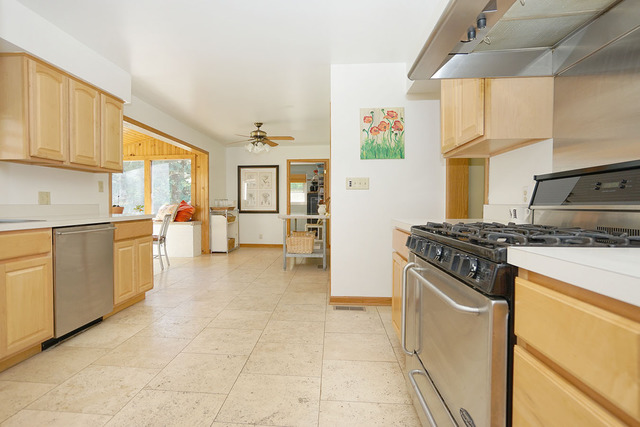 7100 Stonewier, Mchenry, IL 60050 photo 8