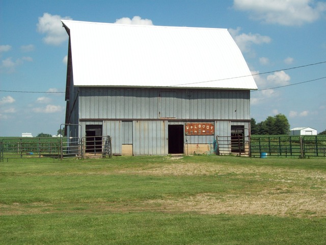 104 Baseline Rd, Walnut, IL 61376 photo 9