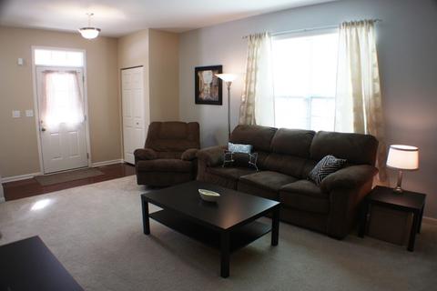 3609 Daisy Ln, Elgin, IL 60124 photo 4