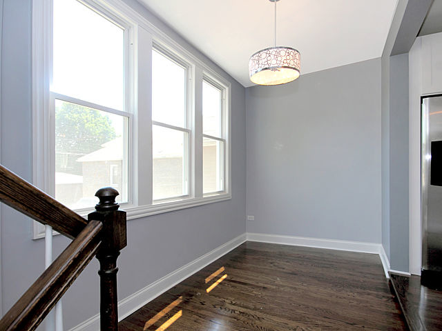8439 S Essex Ave, Chicago, IL 60617 photo 6