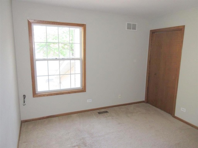 735 Brookvale Dr #B, Wheeling, IL 60090 photo 11