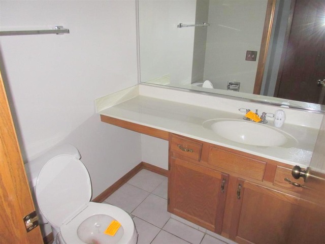 735 Brookvale Dr #B, Wheeling, IL 60090 photo 3