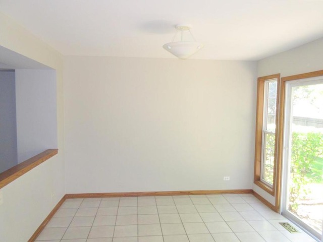 735 Brookvale Dr #B, Wheeling, IL 60090 photo 5