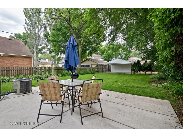1810 Main St, Evanston, IL 60202 photo 15