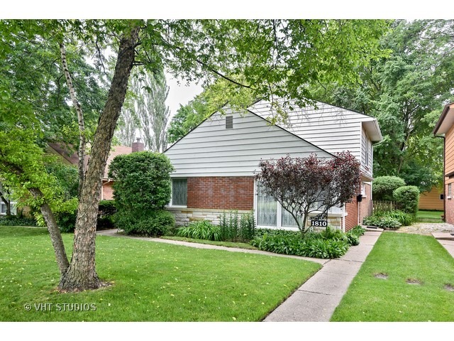 1810 Main St, Evanston, IL 60202 photo 1