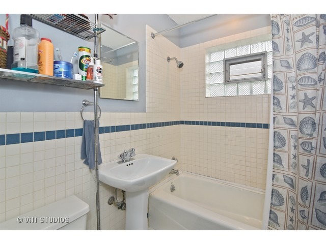 1810 Main St, Evanston, IL 60202 photo 12