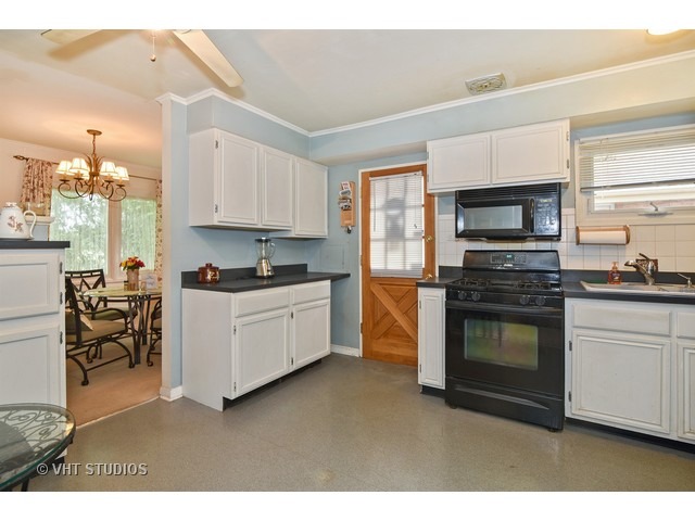1810 Main St, Evanston, IL 60202 photo 5