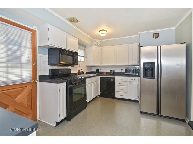 1810 Main St, Evanston, IL 60202 photo 4