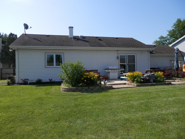 417 E Chippendale Dr, Bartlett, IL 60103 photo 12