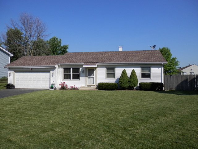 417 E Chippendale Dr, Bartlett, IL 60103 photo 1