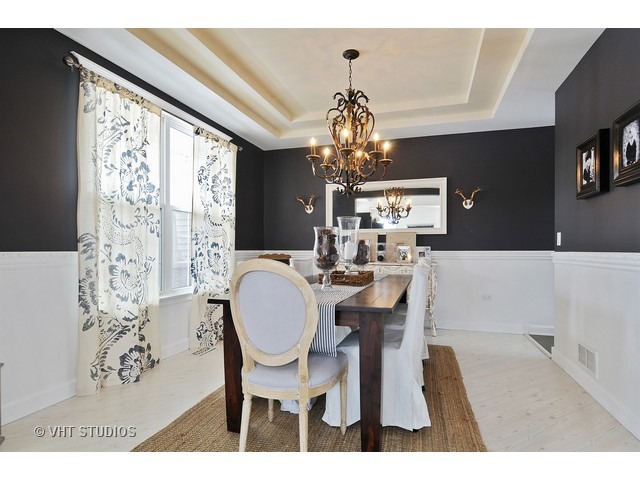 603 Eagle Brook Ln, Naperville, IL 60565 photo 8
