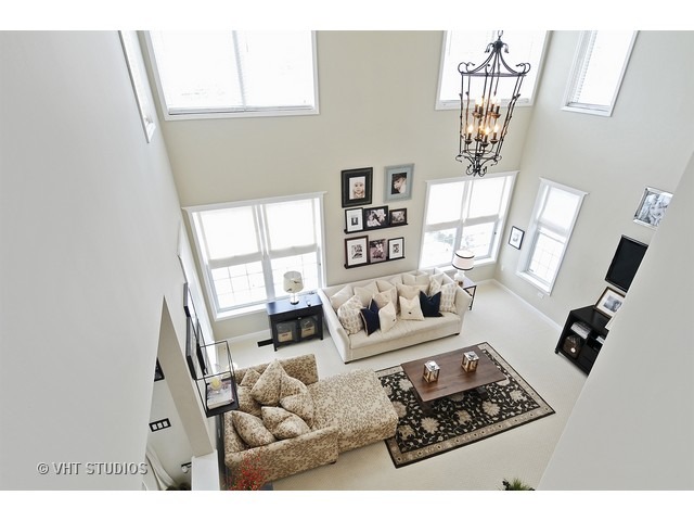 603 Eagle Brook Ln, Naperville, IL 60565 photo 10