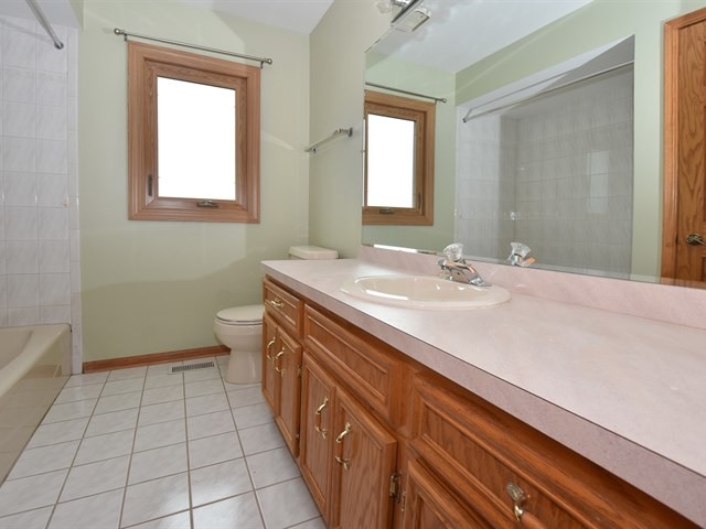 11966 195th St, Mokena, IL 60448 photo 16