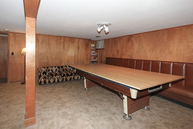 225 Amherst Ave, Des Plaines, IL 60016 photo 10