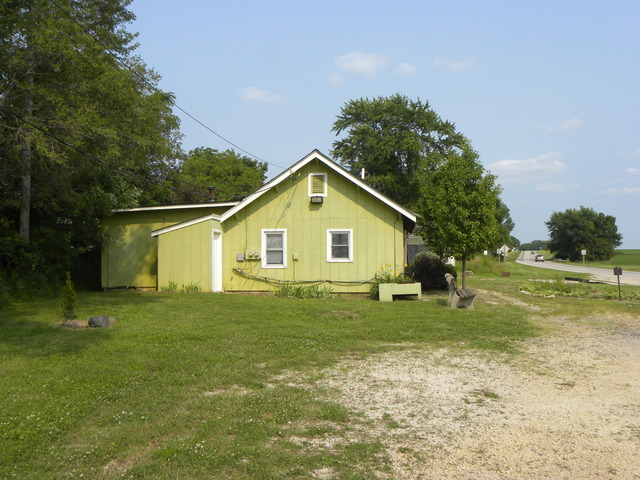 1325 E State St, Sycamore, IL 60178 photo 5