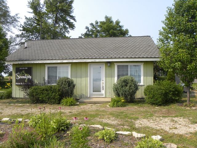 1325 E State St, Sycamore, IL 60178 photo 4