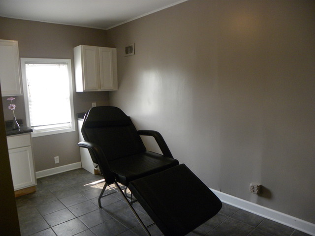 1325 E State St, Sycamore, IL 60178 photo 7