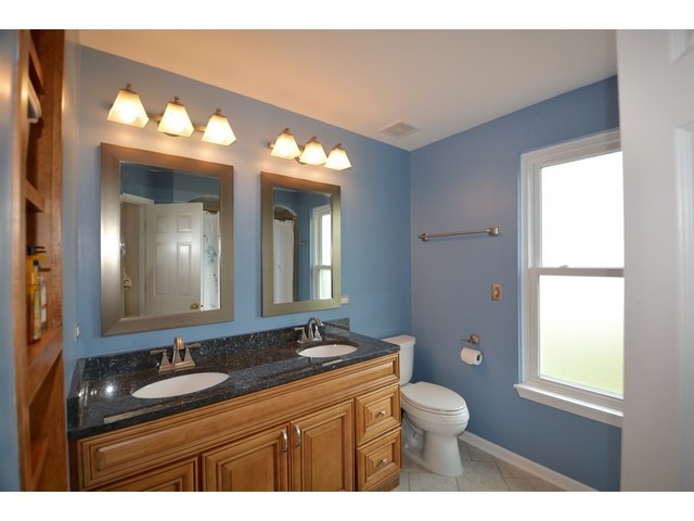 3722 Edgebrook Ct, Aurora, IL 60504 photo 11